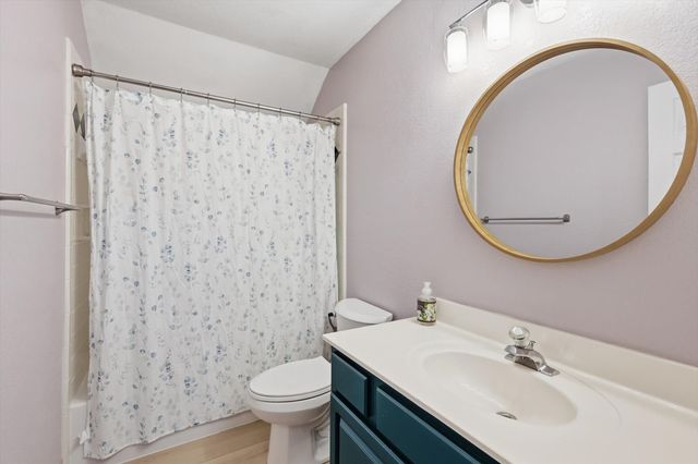 1904 N Port Court, Grapevine, TX 76051