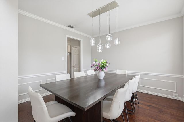 1904 N Port Court, Grapevine, TX 76051