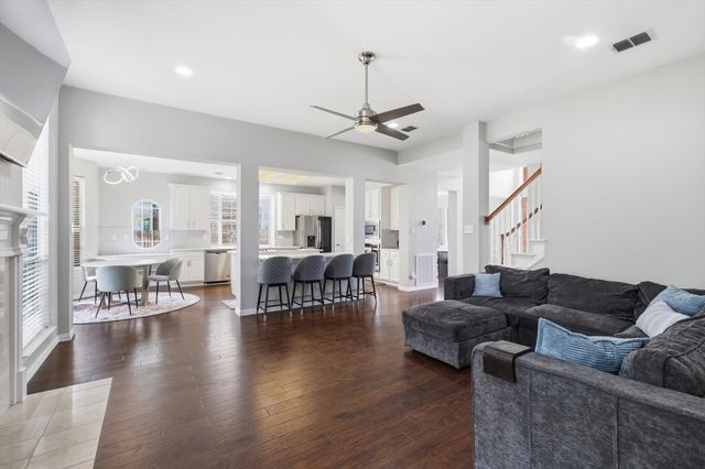 1904 N Port Court, Grapevine, TX 76051