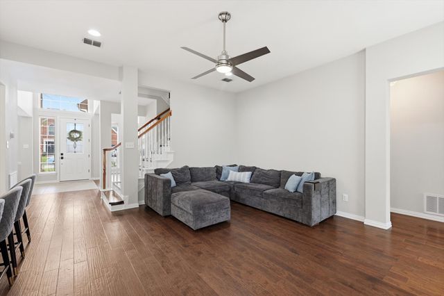 1904 N Port Court, Grapevine, TX 76051