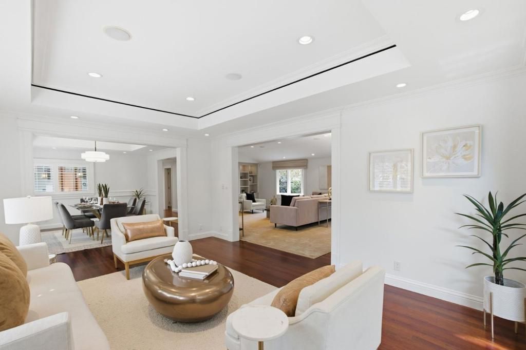 Image 16 of property listing at 10 Alderlee Way, San Carlos, CA 94070