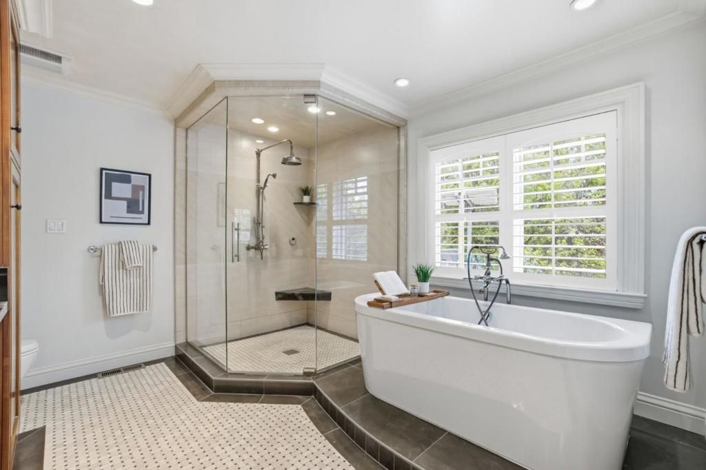 Image 29 of property listing at 10 Alderlee Way, San Carlos, CA 94070