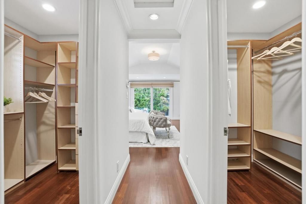 Image 31 of property listing at 10 Alderlee Way, San Carlos, CA 94070