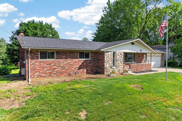 8650 Sandy Crest Drive, White Lake Twp, MI 48386