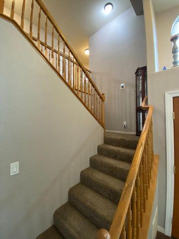 6236 Jaguar Ct, Riverbank, CA 95367