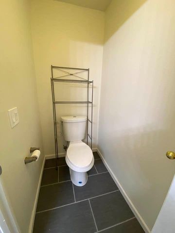 6236 Jaguar Ct, Riverbank, CA 95367