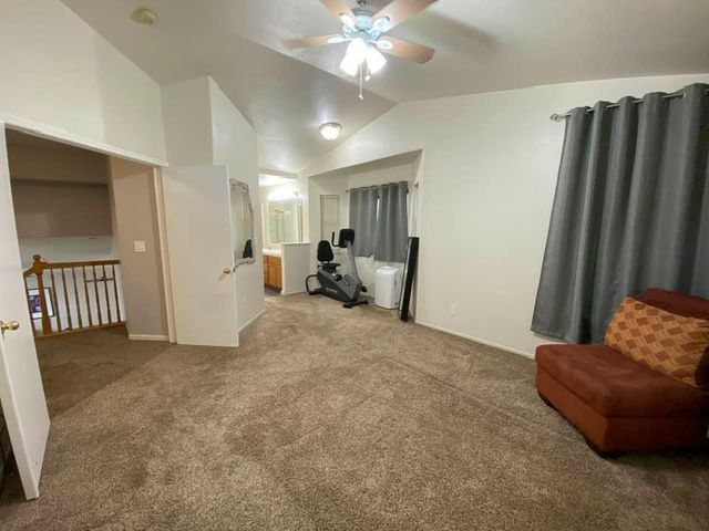 6236 Jaguar Ct, Riverbank, CA 95367