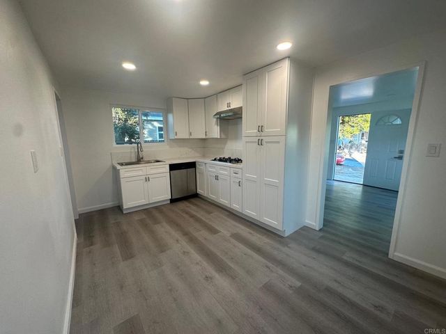 742 44 Morrison Street, San Diego, CA 92102