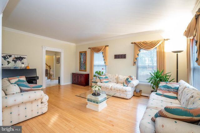 18 LOVELL DRIVE, Plainsboro, NJ 08536