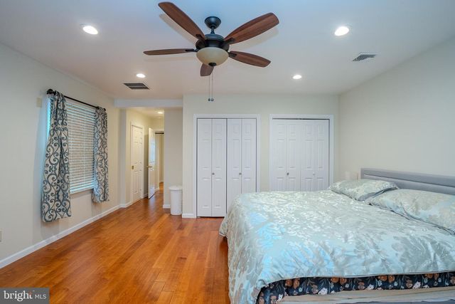 18 LOVELL DRIVE, Plainsboro, NJ 08536