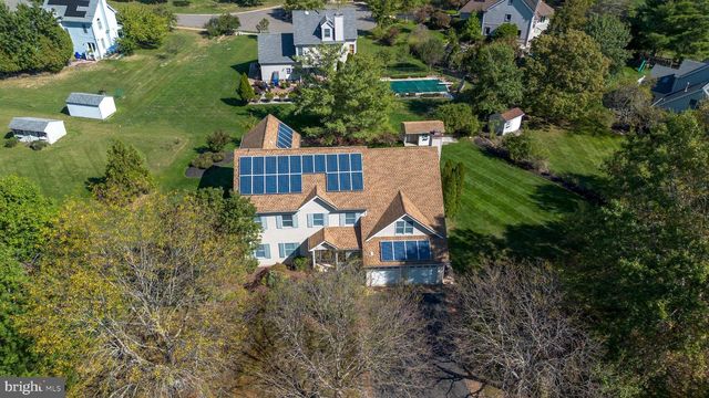 18 LOVELL DRIVE, Plainsboro, NJ 08536