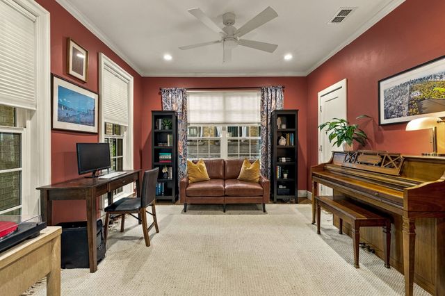 1018 Clermont Avenue, Dallas, TX 75223