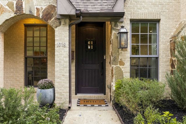 1018 Clermont Avenue, Dallas, TX 75223