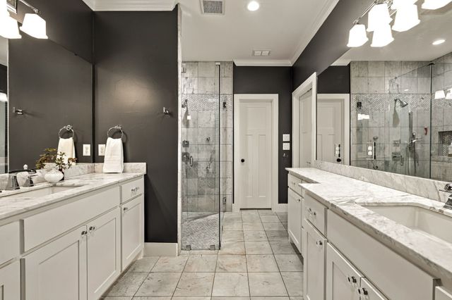 1018 Clermont Avenue, Dallas, TX 75223