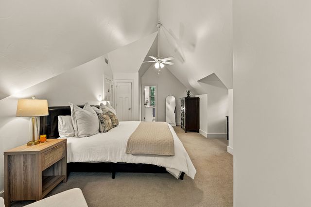 1018 Clermont Avenue, Dallas, TX 75223
