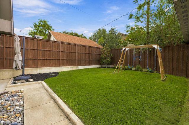 1018 Clermont Avenue, Dallas, TX 75223