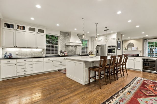 1018 Clermont Avenue, Dallas, TX 75223