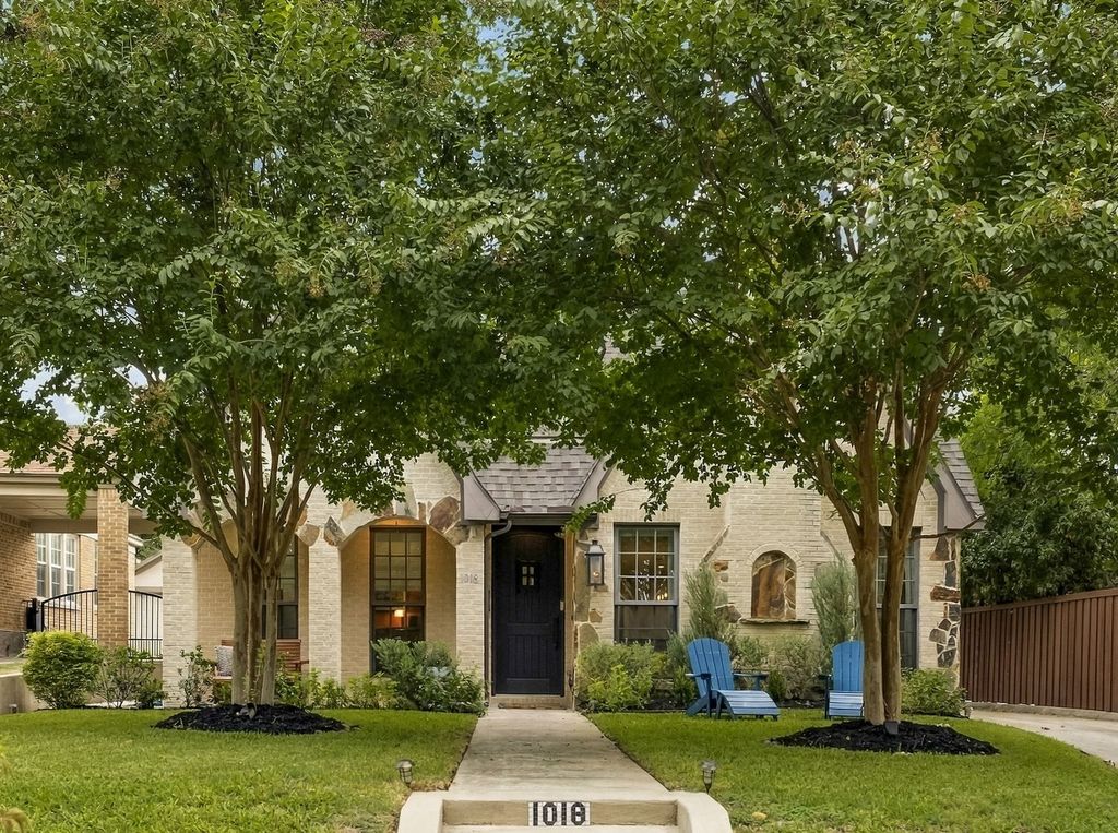 1018 Clermont Avenue, Dallas, TX 75223