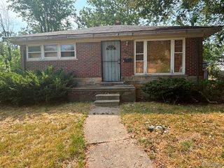 17200 Munich Street, Detroit, MI 48224