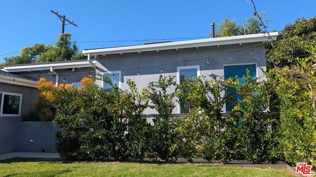 7851 Airlane Avenue, Los Angeles, CA 90045