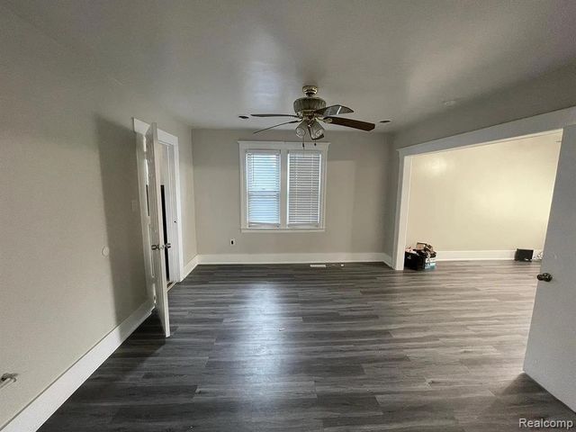 2413 Florian Street, Hamtramck, MI 48212