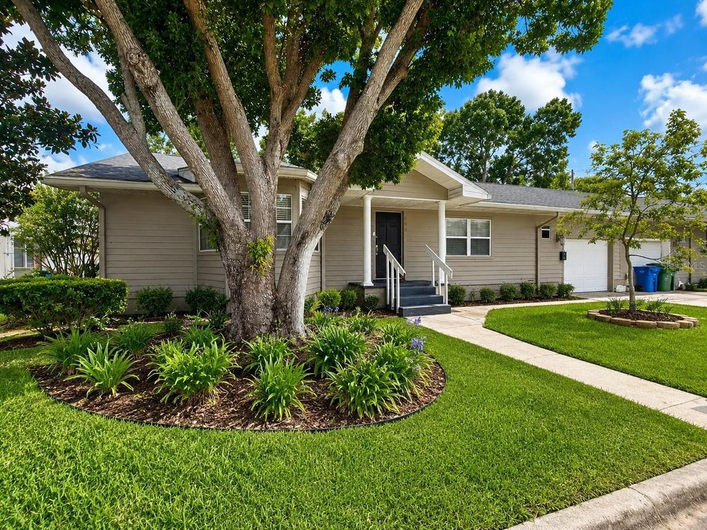 702 AVENUE H NE, Winter Haven, FL 33881