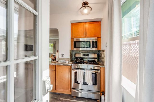 798 Hudson Street, Redwood City, CA 94061