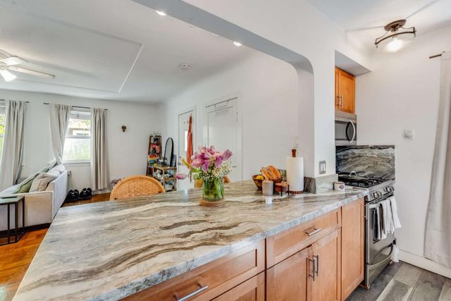 798 Hudson Street, Redwood City, CA 94061