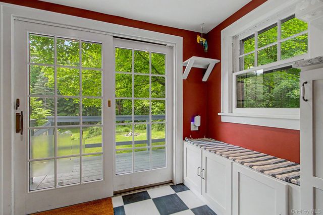 102 E Market Street, Hyde Park, NY 12538