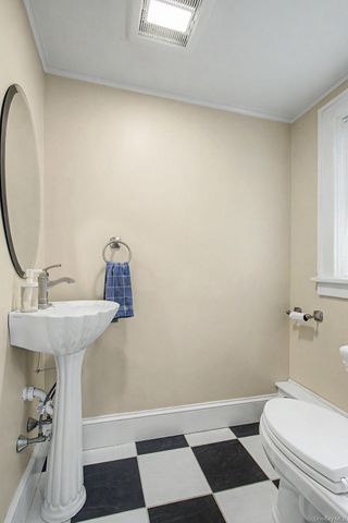 102 E Market Street, Hyde Park, NY 12538