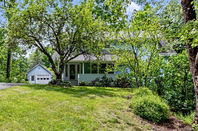 102 E Market Street, Hyde Park, NY 12538
