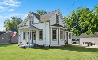 22 W Van Buren Street, Millstadt, IL 62260