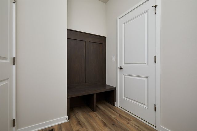 605 NW Compass Avenue, Waukee, IA 50263