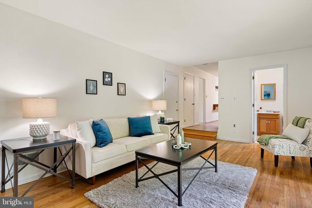 2303 MAGNOLIA DR, Wilmington, DE 19810