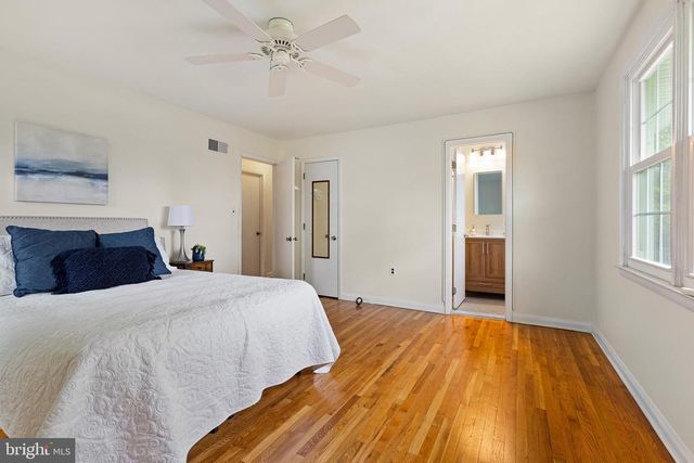 2303 MAGNOLIA DR, Wilmington, DE 19810