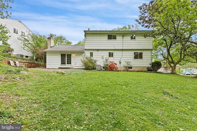2303 MAGNOLIA DR, Wilmington, DE 19810