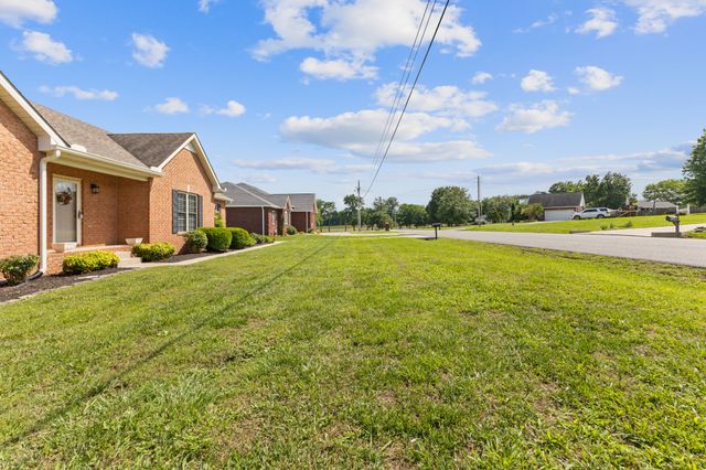 504 Tims Way Dr, Lebanon, TN 37087