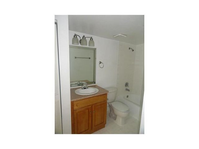 12166 Saint Andrews Place 111, Miramar, FL 33025