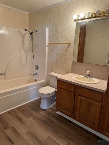 6275 State Hwy 43 E, Henderson, TX 75652