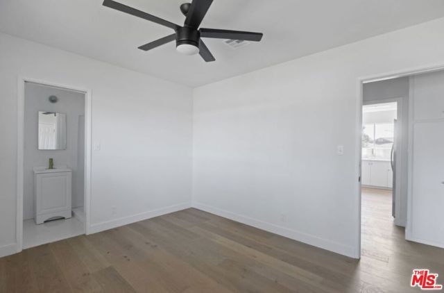 16130 Devonshire Street, Granada Hills (los Angeles), CA 91344