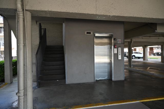 6215 W 20th Avenue 415, Hialeah, FL 33012