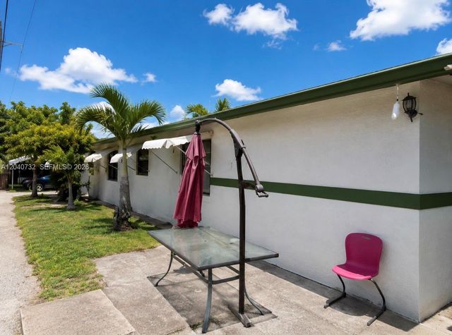 141 SW 2nd Street, Deerfield Beach, FL 33441