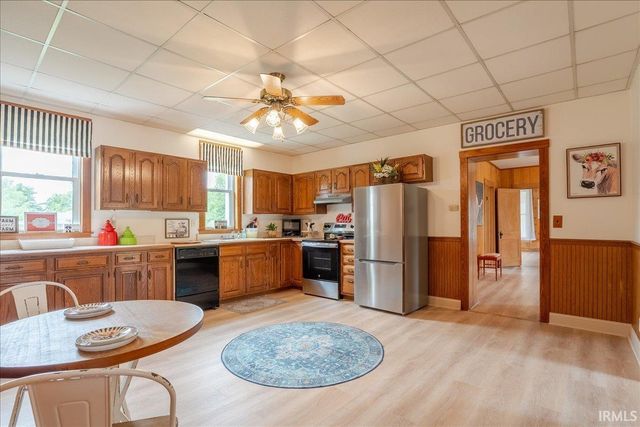 2811 E Degonia Road, Boonville, IN 47601