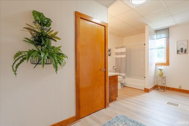 2811 E Degonia Road, Boonville, IN 47601
