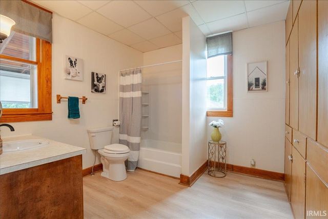 2811 E Degonia Road, Boonville, IN 47601