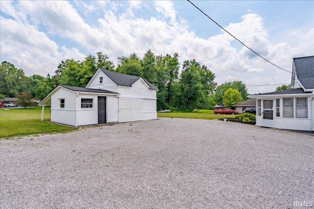 2811 E Degonia Road, Boonville, IN 47601