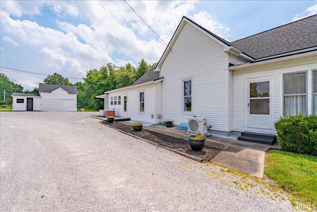 2811 E Degonia Road, Boonville, IN 47601
