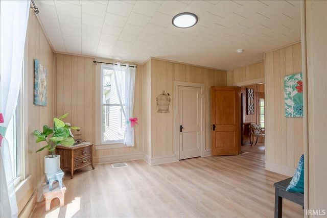 2811 E Degonia Road, Boonville, IN 47601