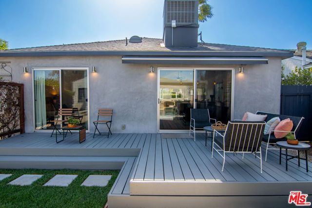 8042 Altavan Avenue, Los Angeles, CA 90045