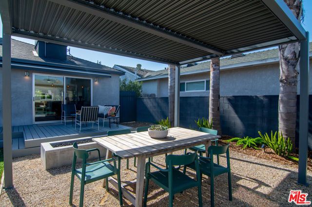8042 Altavan Avenue, Los Angeles, CA 90045